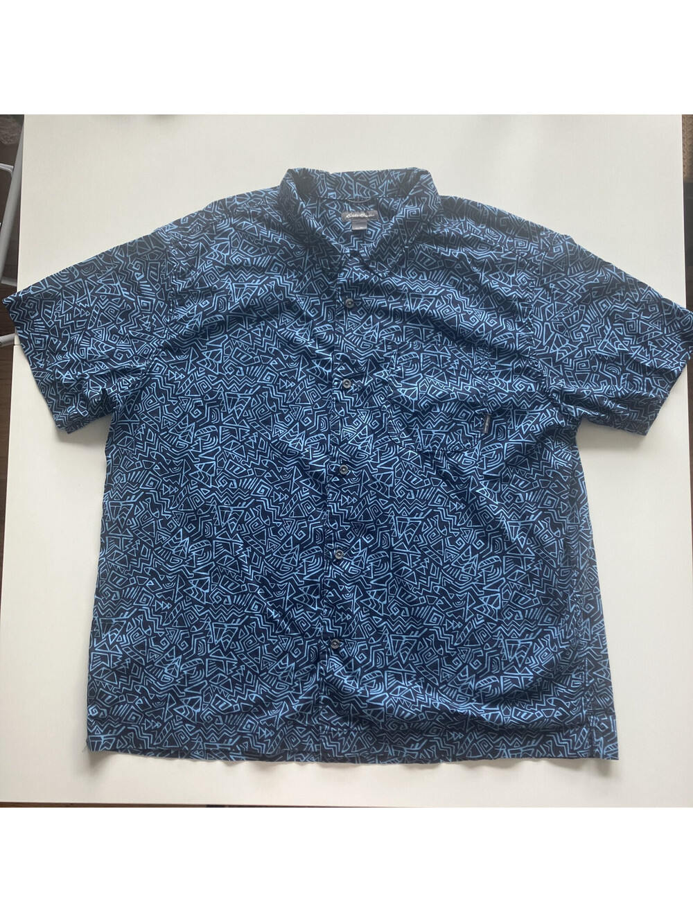 VTG 90s Eddie Bauer Geometric Fish Pattern Lightweight Short Sleeve Button XL